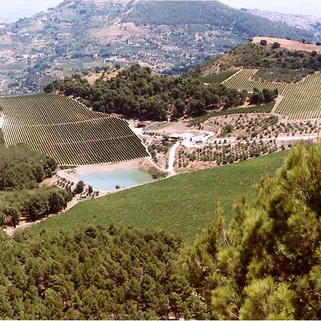 Alloggio per agriturismo Tenute Pispisa Segesta *